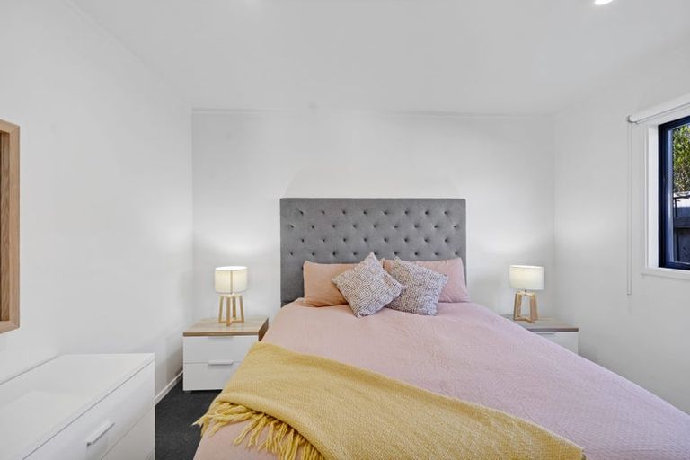 Photo of property in 3 Smith Road, Merrilands, New Plymouth, 4312