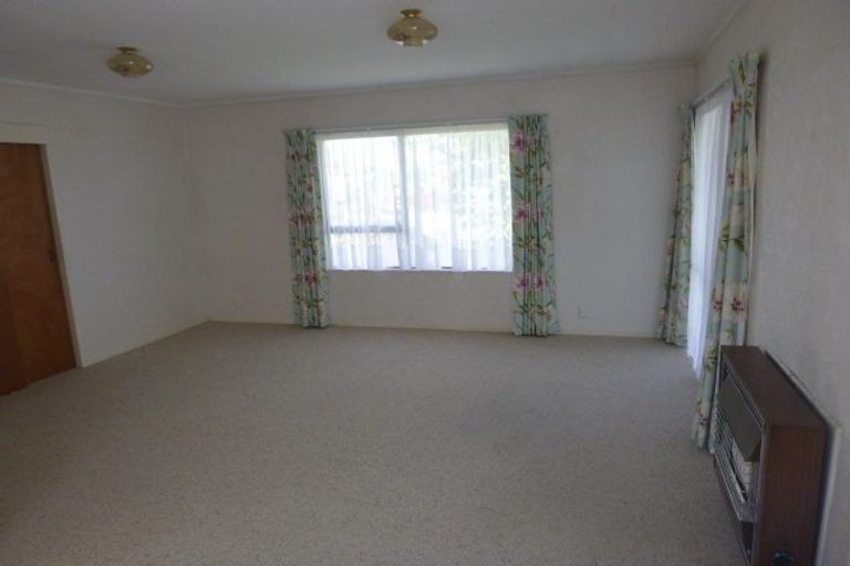 Photo of property in 27 Fitzherbert Street, Alicetown, Lower Hutt, 5010