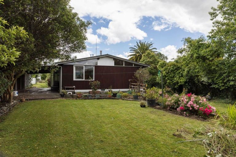 Photo of property in 28 Cadman Street, Dannevirke, 4930