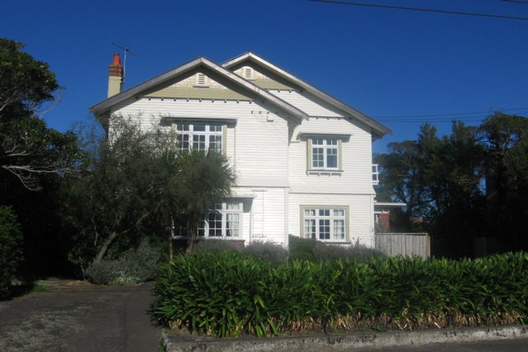 Photo of property in 32 Pretoria Street, Hutt Central, Lower Hutt, 5010
