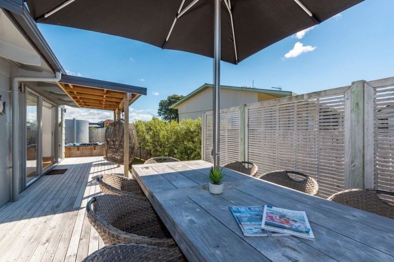 Photo of property in 5 Shamrock Crest, Omaha, 0986