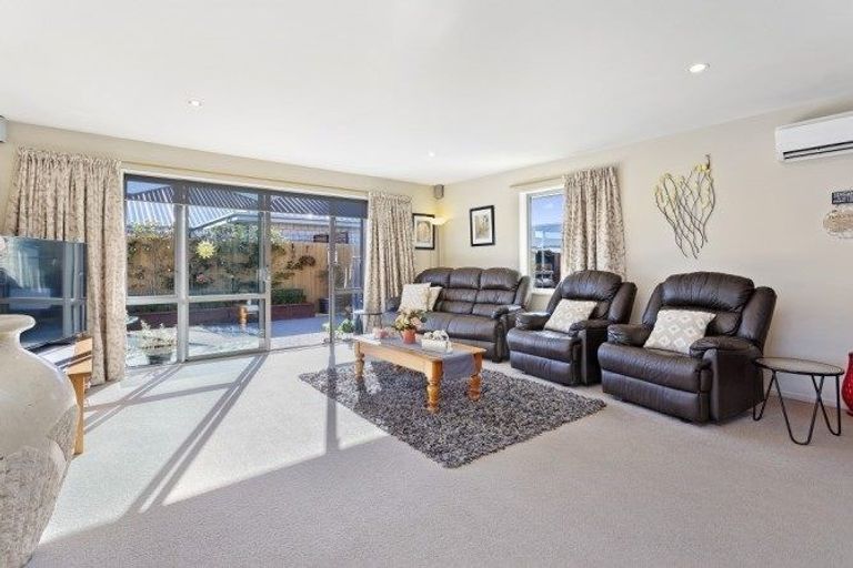 Photo of property in 38 Cassino Street, Rangiora, 7400