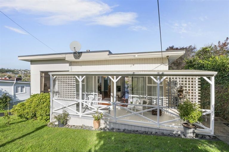 Photo of property in 27 Langton Road, Stanmore Bay, Whangaparaoa, 0932