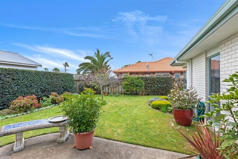 Photo of property in 27 Lavender Place, Papamoa Beach, Papamoa, 3118