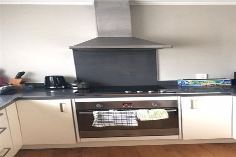 Photo of property in 126 Flanshaw Road, Te Atatu South, Auckland, 0610