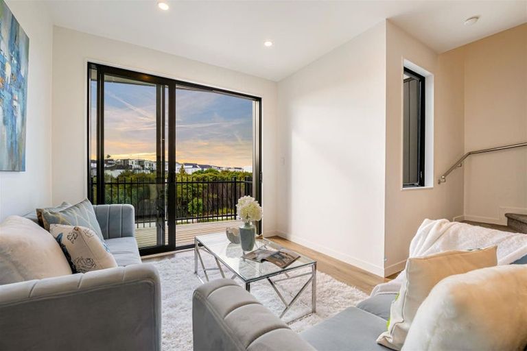 Photo of property in 50 Westgate Drive, Massey, Auckland, 0614