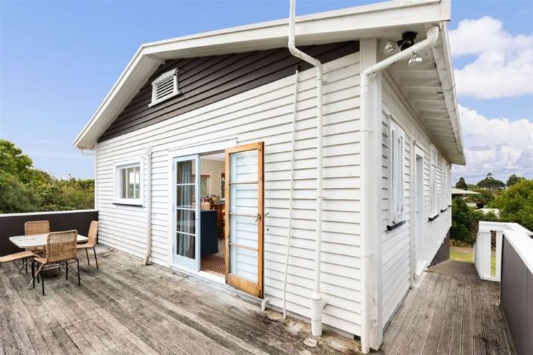 Photo of property in 25 Athenree Road, Athenree, Katikati, 3177