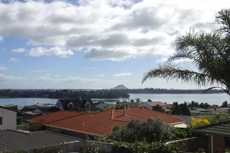 Photo of property in 10 Norfolk Way, Welcome Bay, Tauranga, 3112