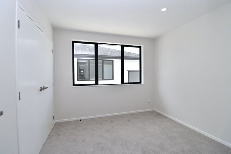 Photo of property in 127a Oreil Avenue, West Harbour, Auckland, 0618