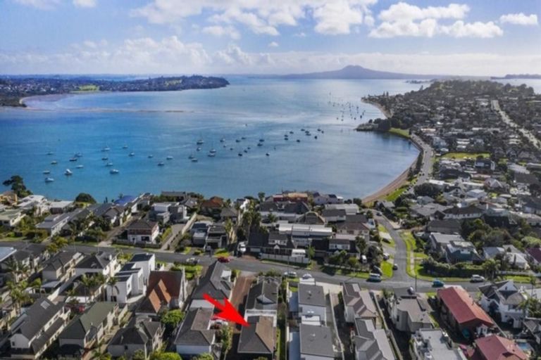 Photo of property in 2/20 Takutai Avenue, Bucklands Beach, Auckland, 2012