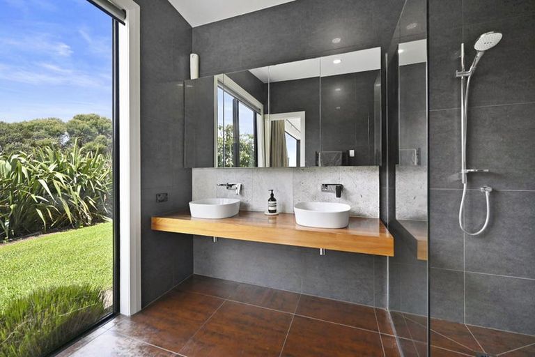Photo of property in 458 Whitehills Road, Waitoki, Silverdale, 0994