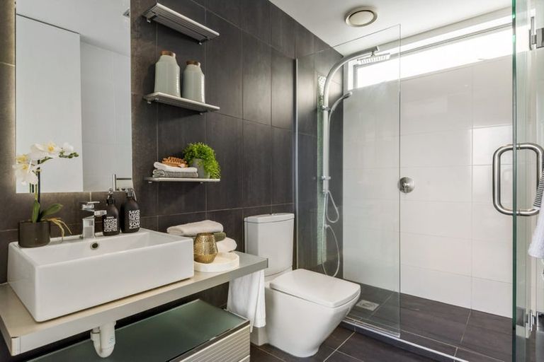 Photo of property in 49 Parr Terrace, Castor Bay, Auckland, 0620