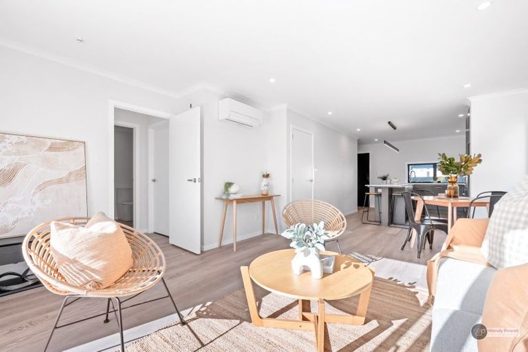 Photo of property in 16 Orongomai Street, Wallaceville, Upper Hutt, 5018