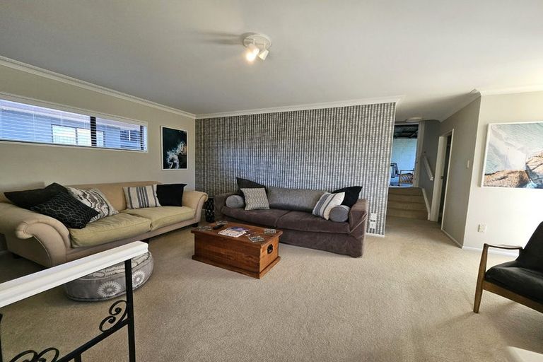 Photo of property in 112a Oceanview Road, Mount Maunganui, 3116