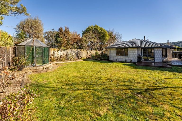 Photo of property in 11 Mayer Crescent, Wakefield, 7025