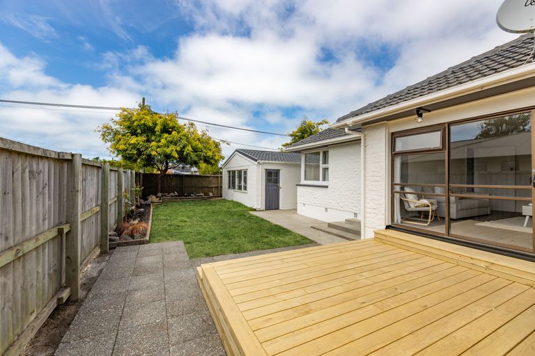 Photo of property in 433 Bower Avenue, Parklands, Christchurch, 8083