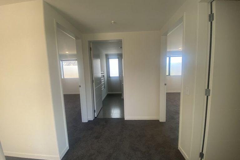 Photo of property in 19 Kaiwaru Place, Waikanae, 5036