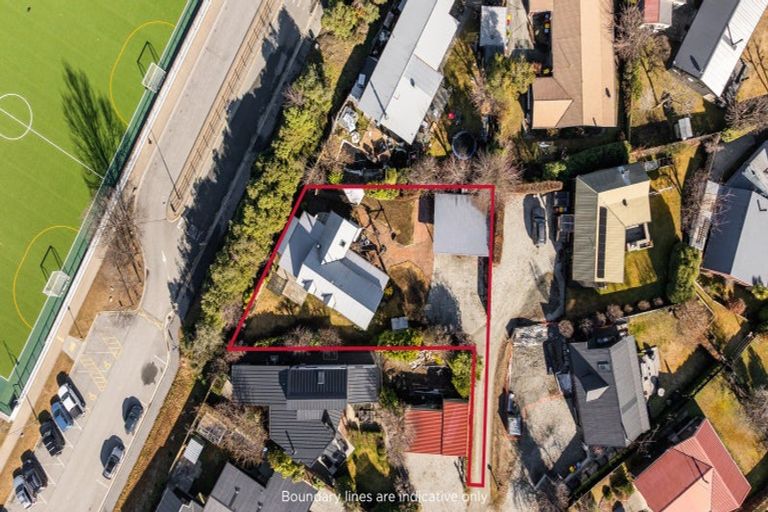 Photo of property in 10 Butel Avenue, Arrowtown, 9302