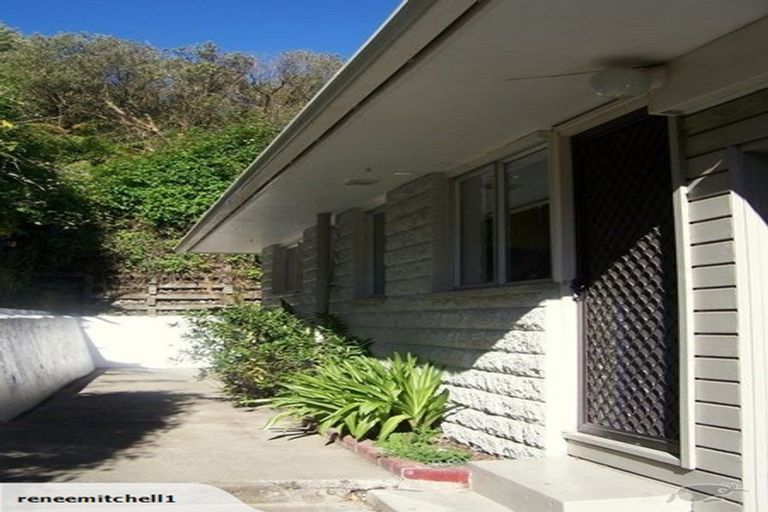 Photo of property in 2/26 Voelas Road, Lyttelton, 8082
