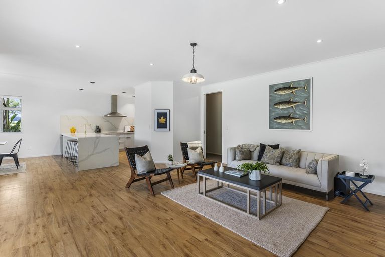 Photo of property in 300 Glenbrook Beach Road, Glenbrook, Waiuku, 2681