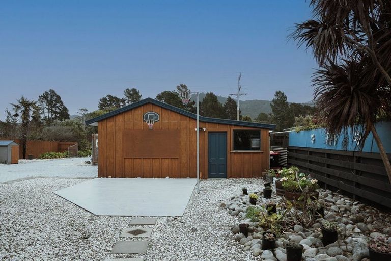 Photo of property in 196 Rarangi Beach Road, Rarangi, Blenheim, 7273