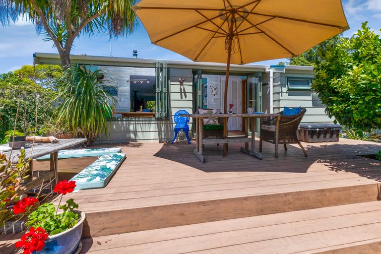 Photo of property in 400 Leigh Road, Whangateau, Warkworth, 0985