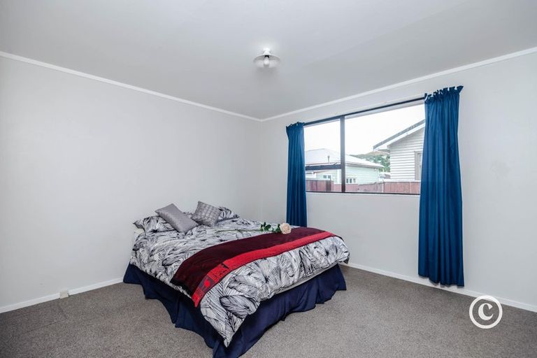 Photo of property in 16a Trafalgar Street, Johnsonville, Wellington, 6037