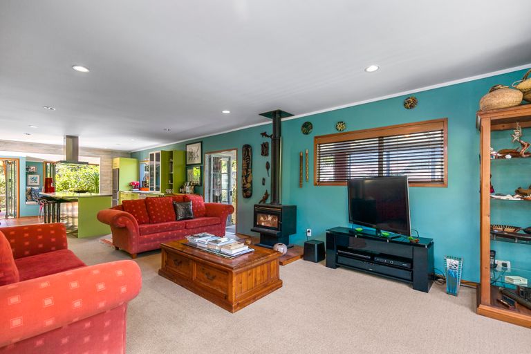 Photo of property in 400 Leigh Road, Whangateau, Warkworth, 0985