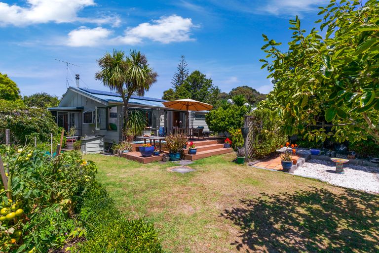 Photo of property in 400 Leigh Road, Whangateau, Warkworth, 0985