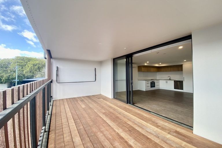 Photo of property in 104/1 Hewitts Road, Merivale, Christchurch, 8014