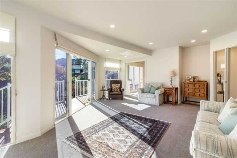 Photo of property in 2/89 Waimairi Road, Upper Riccarton, Christchurch, 8041