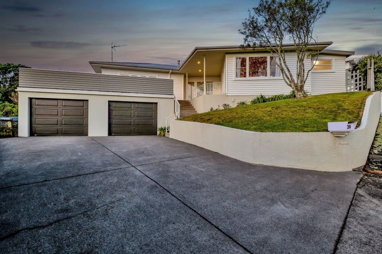 Photo of property in 39 Cameron Street, New Plymouth, 4310