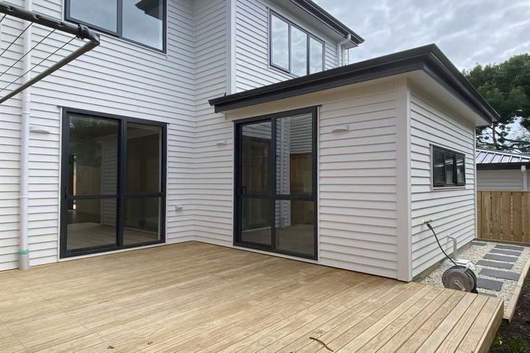 Photo of property in 28b Rotoma Rise, Clover Park, Auckland, 2019