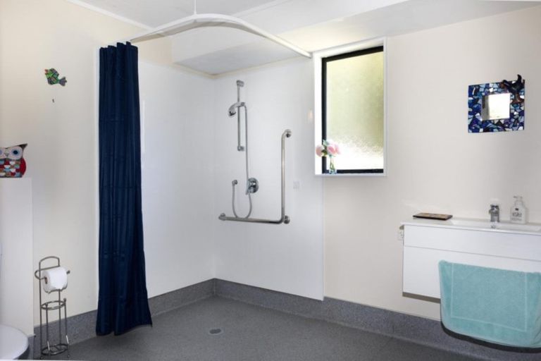 Photo of property in 18b Rose Street, Ranui, Porirua, 5024