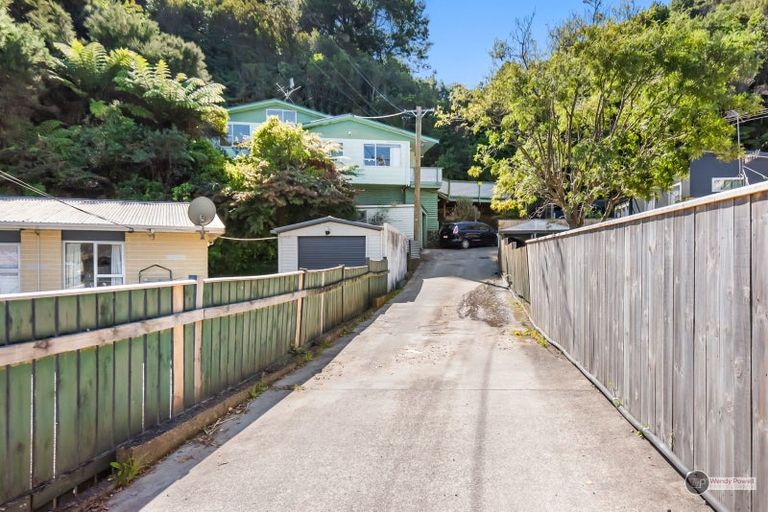 Photo of property in 15 John Street, Stokes Valley, Lower Hutt, 5019