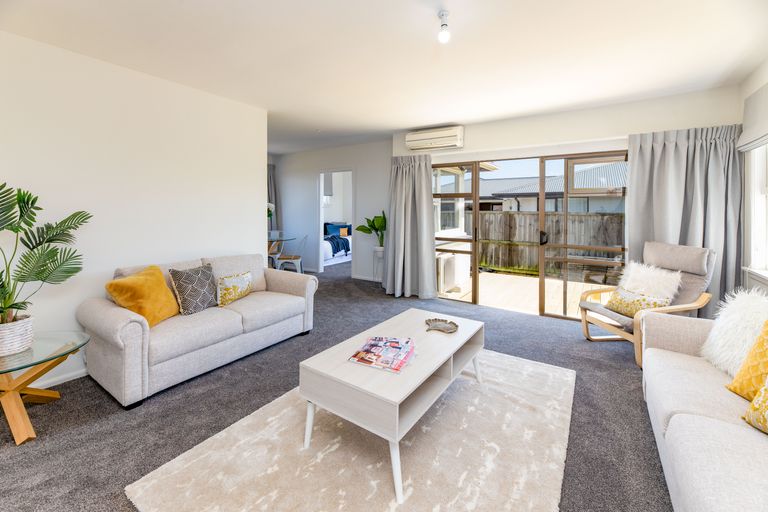 Photo of property in 433 Bower Avenue, Parklands, Christchurch, 8083