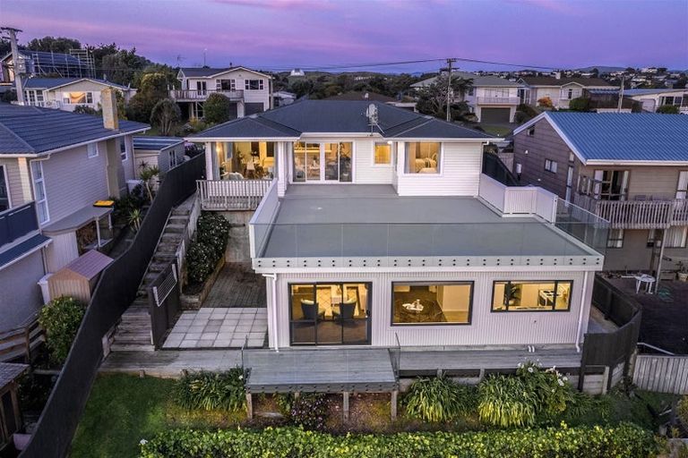 Photo of property in 27 Herewini Street, Titahi Bay, Porirua, 5022