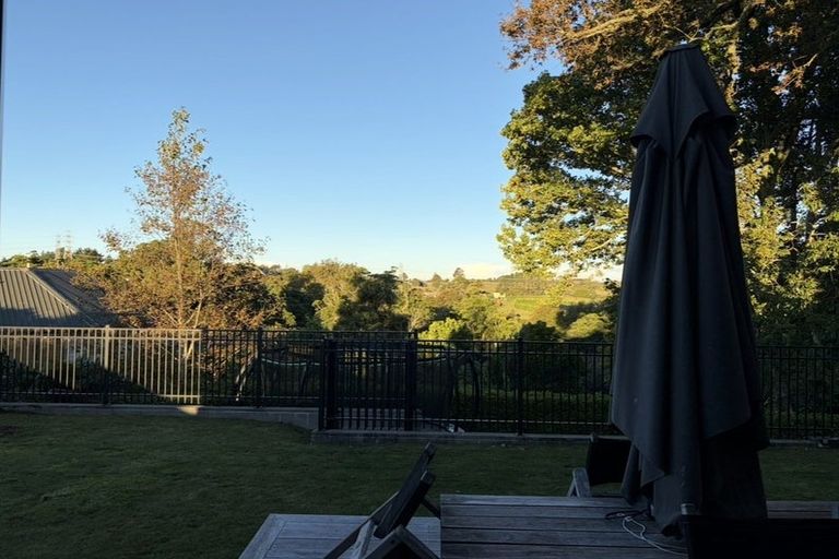 Photo of property in 427 Carrington Street, Upper Vogeltown, New Plymouth, 4310