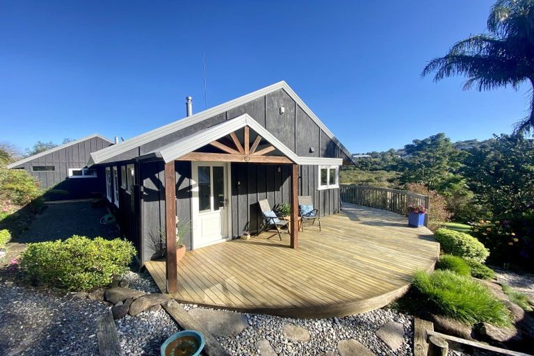 Photo of property in 16 Ao Marama Place, Kerikeri, 0294
