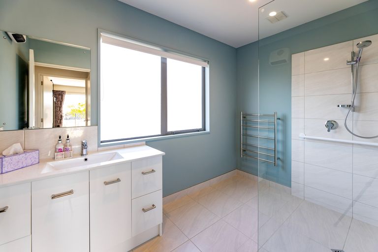 Photo of property in 1/49 Castletown Place, New Brighton, Christchurch, 8083