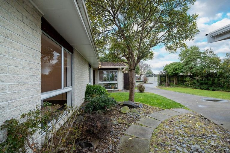 Photo of property in 18 Mendip Place, Casebrook, Christchurch, 8051