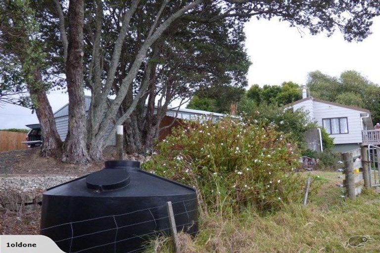 Photo of property in 90 Upper Orewa Road, Wainui, Silverdale, 0992