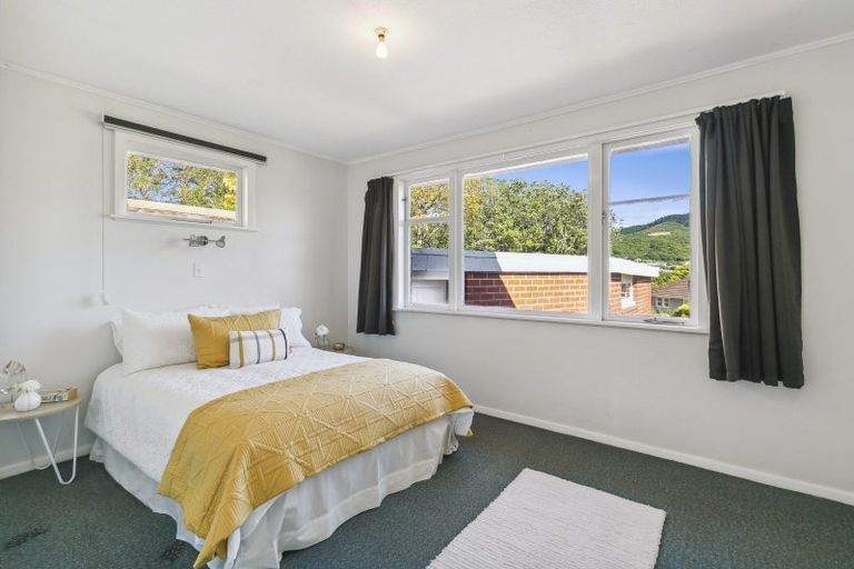 Photo of property in 73 Taylor Terrace, Tawa, Wellington, 5028