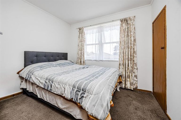 Photo of property in 9 Malvina Place, Bucklands Beach, Auckland, 2014