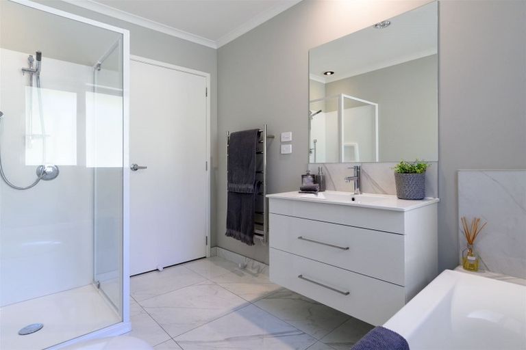 Photo of property in 59 Awataha Crescent, Pyes Pa, Tauranga, 3110