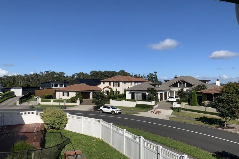 Photo of property in 50 Milano Boulevard, Karaka, Papakura, 2113