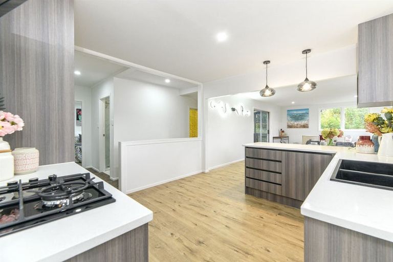 Photo of property in 30 Glen Marine Parade, Glendene, Auckland, 0602