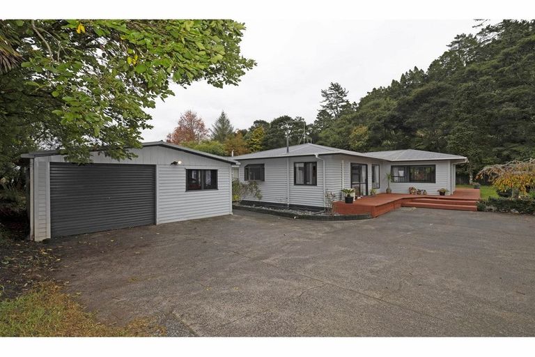 Photo of property in 21a Birdwood Road, Swanson, Auckland, 0612