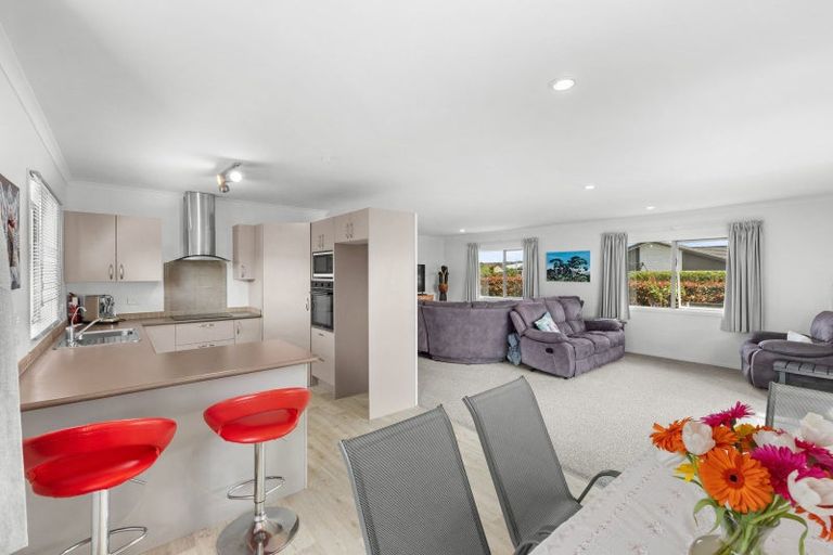 Photo of property in 16 Kedge Drive, Mangawhai, 0505