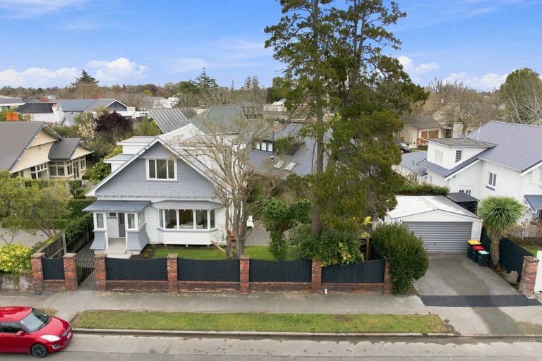 Photo of property in 13 Idris Road, Fendalton, Christchurch, 8052